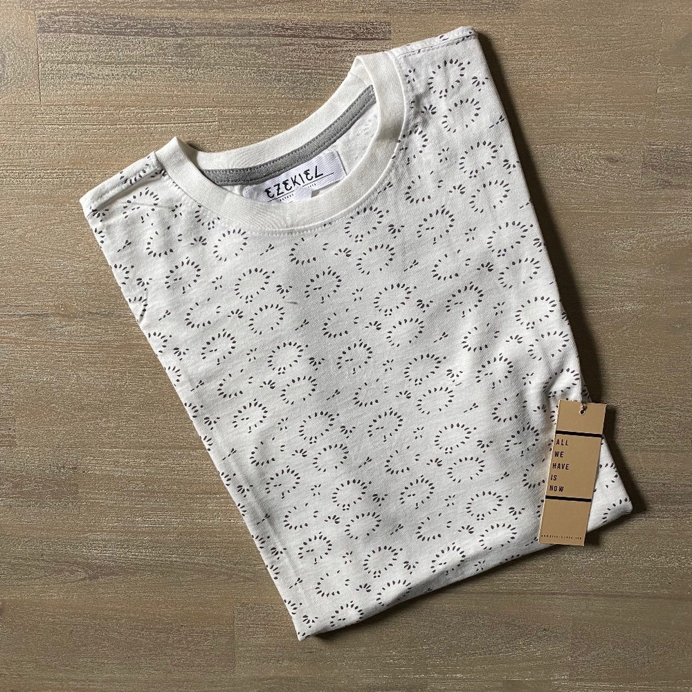 Ezekiel Short Sleeve Mens T Shirt Size S M L Off White